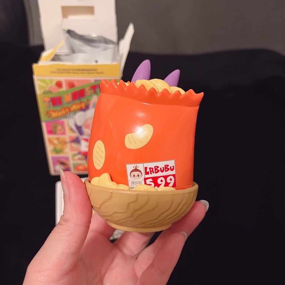 Wacky Mart The Monsters Pop Mart Confirmed Chips Figurine Labubu - Picture 6 of 9